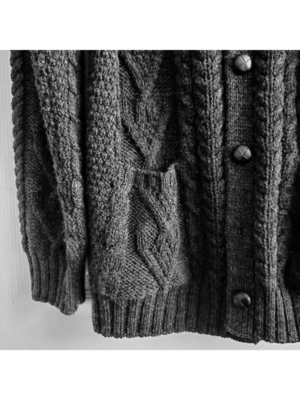 SAOL Merino Wool Cardigan L Made n Ireland Charcoal Leather Button Pristine Knit - Picture 10 of 11